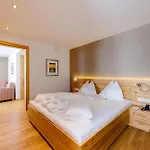 Szálloda Robinson Alpenrose 4*