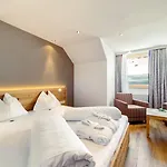 Robinson Alpenrose 4* Zürs