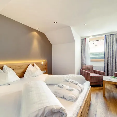 Hotell Robinson Alpenrose Zürs