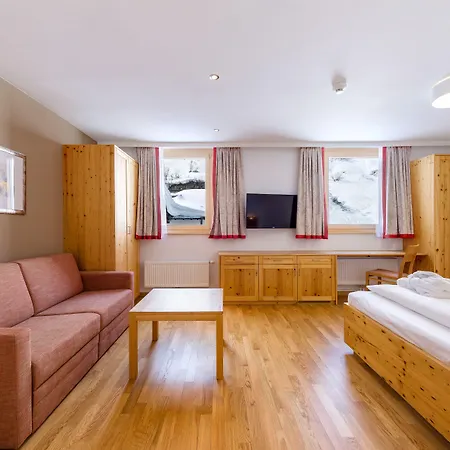 Hotel Robinson Alpenrose