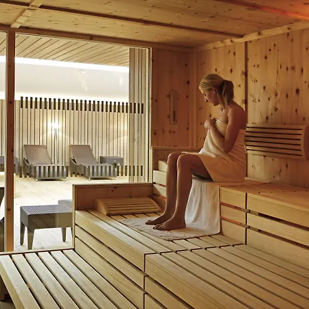 Robinson Alpenrose 4* Zürs